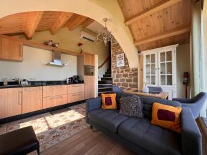 Kuchyň nebo kuchyňský kout v ubytování B&B Maison des Etoiles Chambre d'hôtes Adult Only