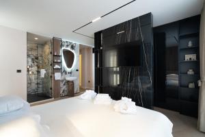 Ein Bett oder Betten in einem Zimmer der Unterkunft Luxury Rooms - FOR GIFT