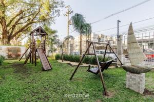 Herní místnost nebo prostor pro děti v ubytování Apto aconchegante bem localizado em POA - RFA303