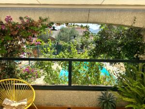 La villa des oliviers外面的花园