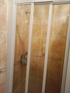 Et badeværelse på Makhanda B&B