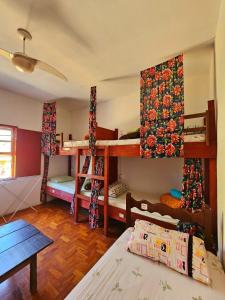 Postel nebo postele na pokoji v ubytování Hostel Lumiar da Serra