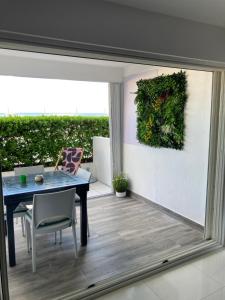 Fotografie z fotogalerie ubytování Appartement PIEDS DANS L'EAU VUE MER ACCES PLAGE ET PISCINE v destinaci Marigot