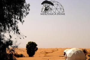 Příroda nedaleko luxury tent