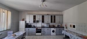 Η κουζίνα ή μικρή κουζίνα στο Red House