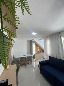 Posezení v ubytování Casa confortável à 568m da praia de Ponta Negra