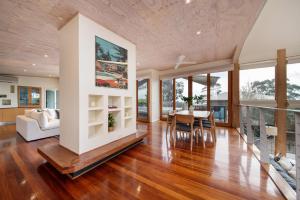 Zona de estar de Cedar Views in McCrae