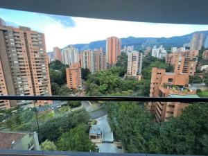山景或在公寓看到的山景