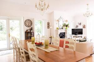 Televisyen dan/atau pusat hiburan di 'Ripponlea' Inistioge, stunning countryside home