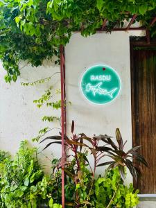 Certificato, attestato, insegna o altro documento esposto da Rasdu View Inn