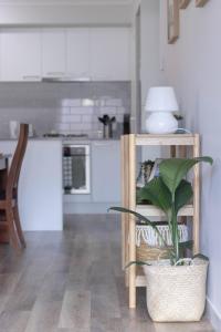 Kuchyň nebo kuchyňský kout v ubytování Kline Hideaway Modern 2br Near Ballarat Cbd + 12 fotografií
