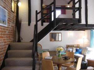 A seating area at Thatched Farm Holiday Cottages 