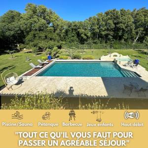 Πισίνα στο ή κοντά στο Belle villa provençale et dépendances dans un domaine de 2 Ha piscine, sauna, balnéo