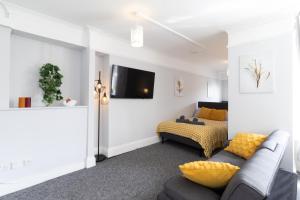 TV a/nebo společenská místnost v ubytování Open Mind Property - Cosy Apartment with 2 Beds + 23 fotografií