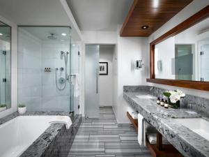 Koupelna v ubytování Fairmont Pacific Rim