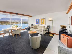 Posezení v ubytování Fairmont Pacific Rim