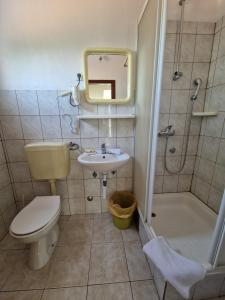 Koupelna v ubytování Apartmani "Ivan"