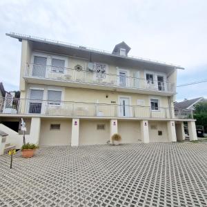 Budynek, w którym mieści się apartament