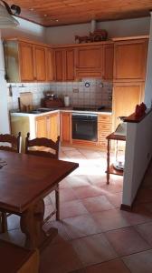 Kuchyň nebo kuchyňský kout v ubytování Fudy'S Home