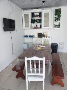 Casa da Idinha的厨房或小厨房