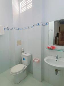Ένα μπάνιο στο Nhà nghỉ THANH TRÚC