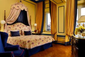Postel nebo postele na pokoji v ubytování Santa Maria Novella - WTB Hotels