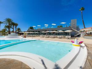 Bazén v ubytování eó Suite Hotel Jardin Dorado nebo v jeho okolí