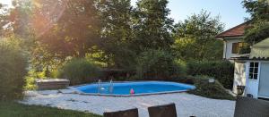 Πισίνα στο ή κοντά στο HoWi Living Apartment