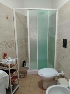 A bathroom at Casa dell'orso