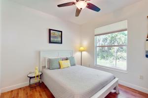 Postel nebo postele na pokoji v ubytování Pool Paradise + 19 fotografií