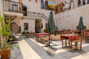 Restaurace v ubytování Dostlar Konagi
