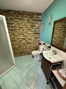 Koupelna v ubytování Apartamentos Helenias