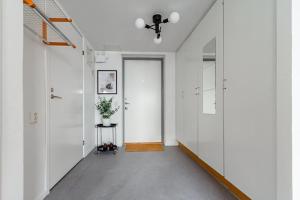 Imagem da galeria de Budget studio in hip SoFo - construction work em Estocolmo