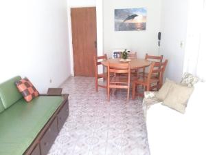 Gallery image of Apartamento Pitangueiras Guarujá in Guarujá