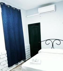 Afbeelding uit fotogalerij van Hostal El Castillo Alcala De Guadaira in Alcalá de Guadaira