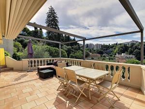 Balkón alebo terasa v ubytovaní Villa Paradiso, logement avec piscine, Nice Nord