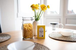 Ảnh trong thư viện ảnh của Gemütliche Sonnenwohnung am Meer mit Sauna ở Cappel-Neufeld