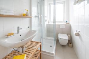 Ένα μπάνιο στο Appartement "Ankerplatz" Cappel Whg 12