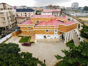 Bangunan di mana terletaknya hotel