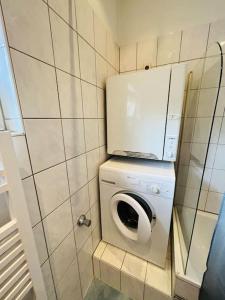 Φωτογραφία από το άλμπουμ του Renovierte Remise mit 3 Schlafzlmmern σε Langen