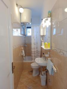 Koupelna v ubytování Apartment Banjol 137