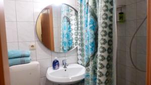 Bilik mandi di Kleines Studio Eisvogel +15 gambar