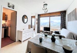 TV/trung tâm giải trí tại Résidence Simiane - APPARTEMENT 2 PIECES 5 PERSONNES MAE-2771