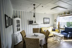 Posezení v ubytování Haus Leysand - Ostfriesische Gemütlichkeit