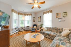 Gambar di galeri bagi The Watson House about 16 Mi to Sebago Lake! di Cornish