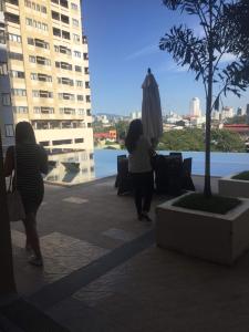 Επισκέπτες που μένουν στο Cozy and spacious executive condo +16 φωτογραφίες