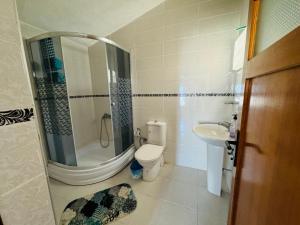 Koupelna v ubytování Kocak Villa + 15 fotografií