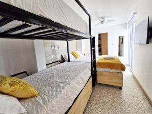 Postel nebo postele na pokoji v ubytování Bello y Luminoso Apto con Balcón cerca Miraflores Apto 7