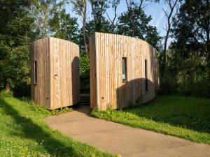 Billede fra billedgalleriet på Romantic Forest Hideaway i Antoing