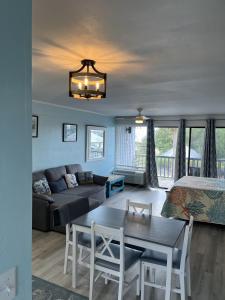 Posezení v ubytování Park Place Unit 228